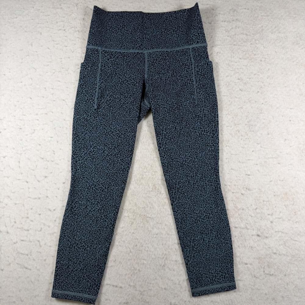 Athleta Salutation Stash II Textured Tight Blue Leopard Print Leggings‎ XSP 1030